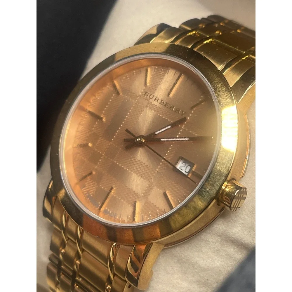 Burberry The City Rose Gold Quartz Watch 37mm Engraved Monochrome Dial Date Feat